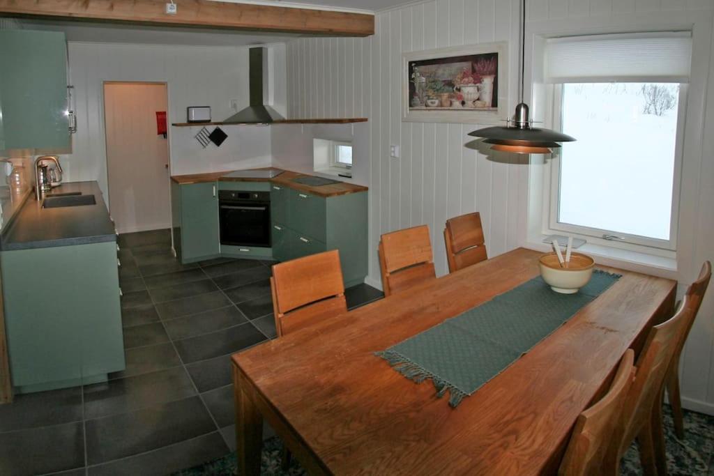 Nesseby Guesthouse Varangerbotn Buitenkant foto
